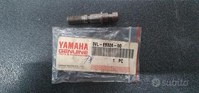 PERNO GANASCE FRENO POSTERIORE YAMAHA MBK PER BOOS