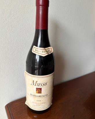 Bottiglia di vino Barbaresco 1989