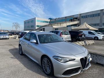 ALFA ROMEO Giulia 2.2 T 180 ats CV x commercian