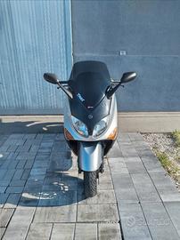 Yamaha T Max - 2001