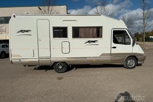 LAIKA ECOVIP 200 FORD 2.5 TD 7 POSTI ANNO 1995 Lai