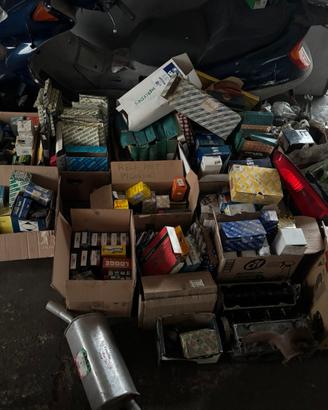 Ricambi auto varie marche e tipologie