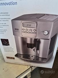 macchina caffè delonghi 