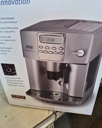 macchina caffè delonghi 