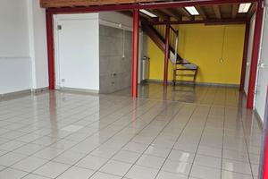 Locale commerciale multiuso