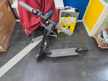 Monopattino elettrico Ninebot max G30
