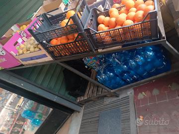 espositori esterni in ferro