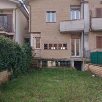Casa cielo-terra con giardino e garage - Canepina