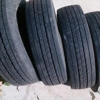 4 gomme usate autocarro 295 60 22.5
