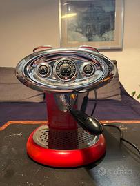 Macchina caffe illy cappuccino