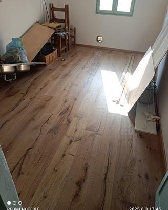 Parquet Rustico con Nodi Lunghi a Bologna