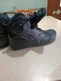 stivaletti da moto 