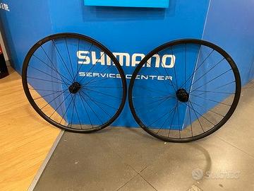Ruote DT Swiss 470 disc 100/142 Wheelset Shimano