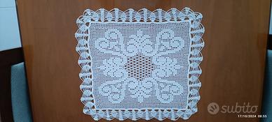 Tovaglietta Chic Bianca Filet Lavorata a Mano