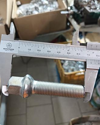 bulloni sferici T17 - 14x1.50 filetto 50 mm