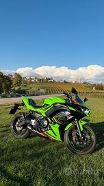 Kawasaki ninja 650cc 2023