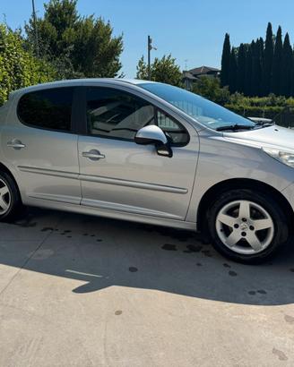 Peugeot 207 1.4 88CV 5p. 2 Tronic XS cambio automa