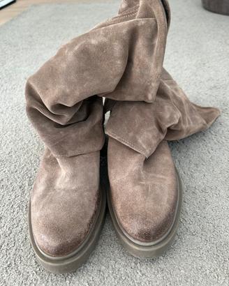 Stivali pelle scamosciato 37