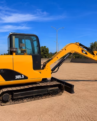 Mini escatore Cat 305.5 55 quintali 2012