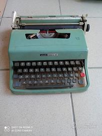 macchina da scrivere olivetti