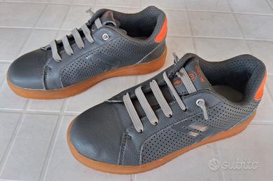 Scarpe GEOX bambino con luci colorate ricaricabili