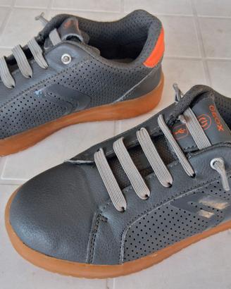 Scarpe GEOX bambino con luci colorate ricaricabili