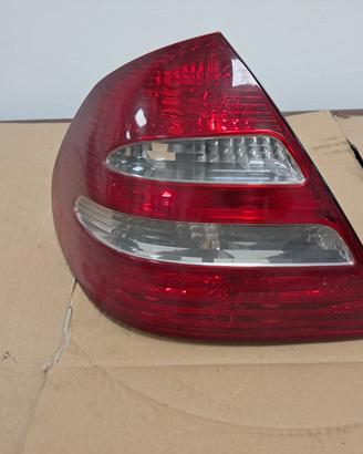 Fanale posteriore sinistro Mercedes w211 classe e 