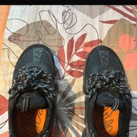 Versace chain reaction