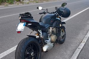 Ducati Streetfighter v4 s 