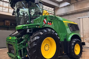John Deere trincia 9900i