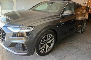 Audi Q8 SUV 45 TDI quattro tiptronic S line editio