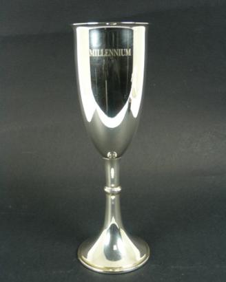 Bicchiere. Flute del Millennio in argento