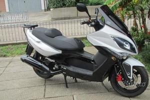 Scooter Kymco Xciting 300i - 2010