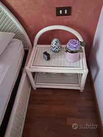 letto matrimoniale  piu 2 comodini