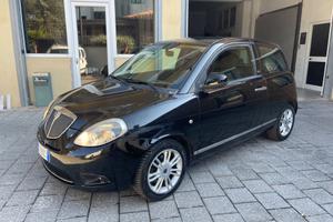 Lancia Ypsilon 1.2 69 CV Unyca