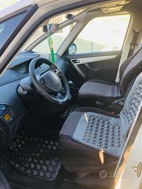 Citroën C4 Grand Picasso 1.6 HDi - 2013