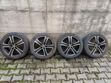 Cerchi in lega Mak 16 pollici.