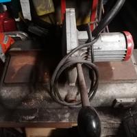 Troncatrice  sega per legno