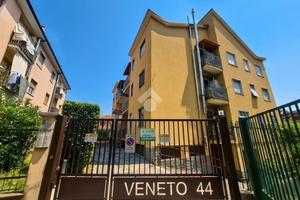 2 LOCALI A CUSANO MILANINO