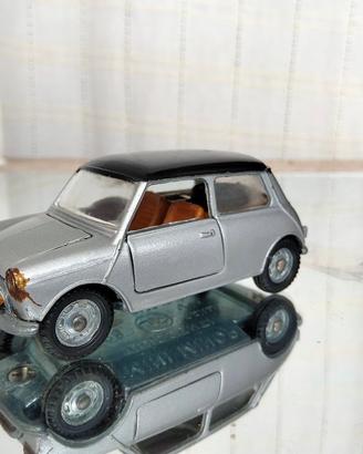 Innocenti Mini Minor - Mebetoys A28 - scala 1/43