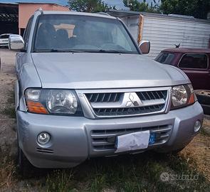 Ricambi Mitsubishi Pajero 5 porte 2006