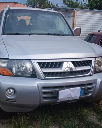 Ricambi Mitsubishi Pajero 5 porte 2006