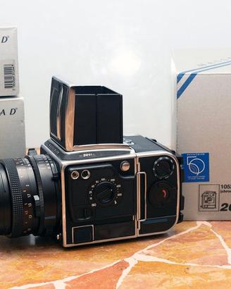 Hasselblad 201F con Planar 80 F 2.8 TCC KIT