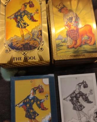 Cofanetto Deluxe collezione Gold Foil Tarot 78
top