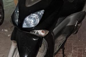 Yamaha X-city 250