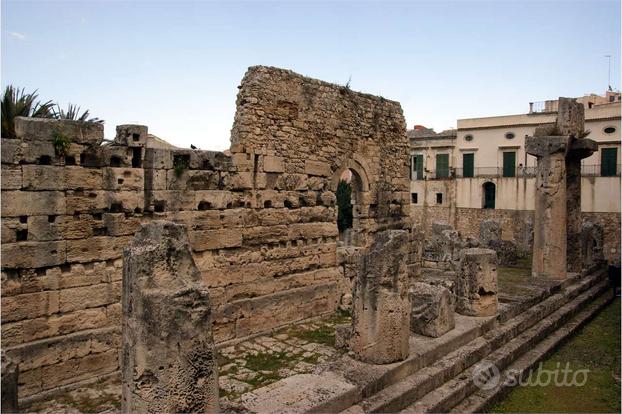 Ortigia piccolo locale da ristrutturare