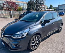 Renault Clio TCe 12V 90 CV 5 porte Moschino Zen