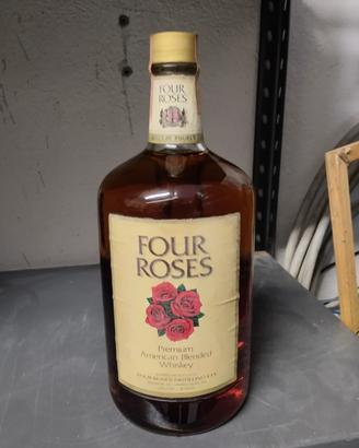 Bottiglia di Whiskey  Four Roses anni 80'