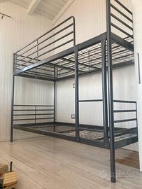Letto a castello in ferro svarta ikea