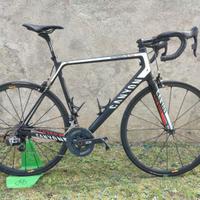 Canyon Ultimate CF slx SRAM RED AXS